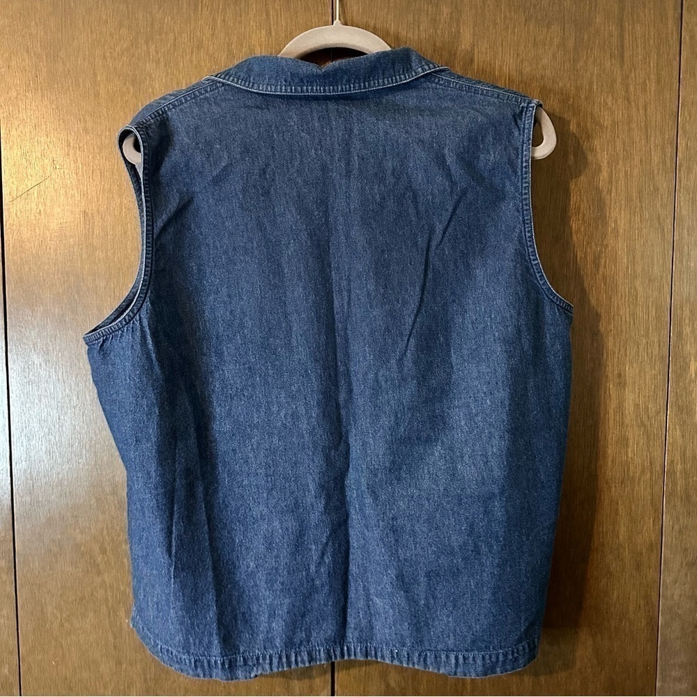 TanJay Women’s Denim Floral Embroidered Button Down Vest 18 - Picture 4 of 6